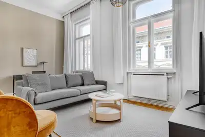 Image de Charming Mariahilf 2br w/ Elevator, nr Mariahilfer Strasse, by Blueground