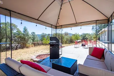 Image de Cherry Cottage 15 min from Yosemite South Entrance