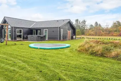 Image de Maison de vacances pour 12 a Ansager-By Traum
