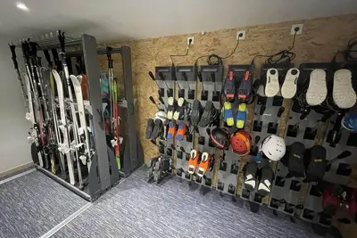 Image de À 300m des pistes de ski, 2ème étage, balcon, parking, casier à ski, 130m², Valloire