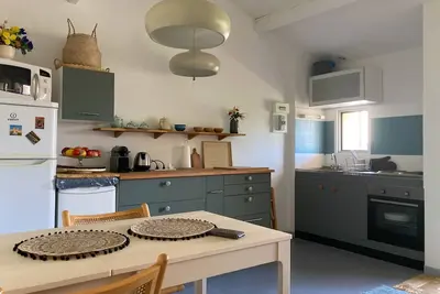 Image de joli petit appartement en bord de mer