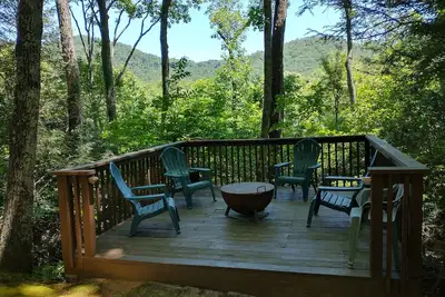 Image de secluded, quite, hidden away  cabin with a special view