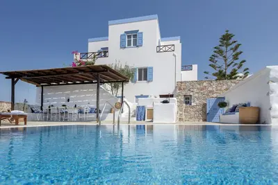 Cycladic Aura - Holiday cottage with private pool, panoramic sea and sunset view
