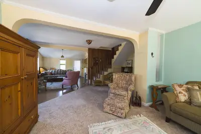 Image de Large Cozy House Close to Town and Park