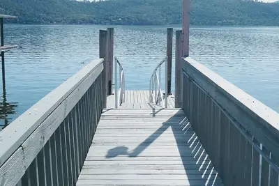 Image de Casa Blanca  waterfront house with private pier, sleeps 8. 4 bedrooms, 3 Bath