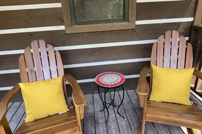 Image de Cozy tiny home in the pines - 20 minutes from Canton and Lake Fork!
