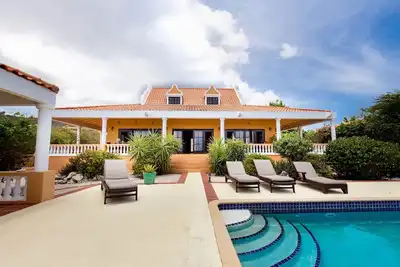 Image de Oceanfront villa w/ Private Pool - 3 Bedroom - Coral Estate