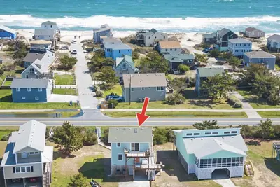 Image de Wave Watcher - Amazing Ocean and Sound Views - One minute walk to the beach!