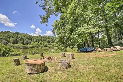 Image de Cozy Franklin Cottage w/ Waterfront Views!