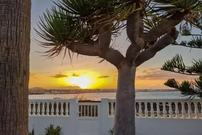 Image de Villa La Maja BeachFront, 1st line of the beach, views, direct access to the sea