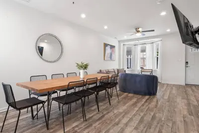 Image de Big Deck Energy · 5br + Attached Beer Hall, 1 Blk Boardwalk