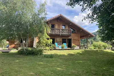 Image de Chalet Le Grand Cerf, 4 ⭐️, espace garanti! ! Avec bain nordique ❄️