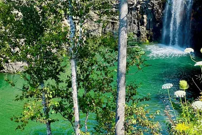 Image de Private Coastal Waterfall Escape, for Couples- Tides, Sauna, 55' Ocean Falls