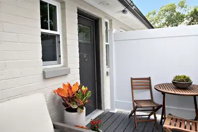 Image de New Hagerstown Apartment - Self Check-in. Sleeps 4+