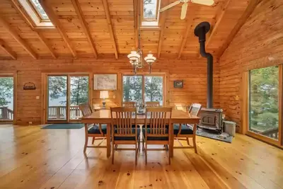 Image de Waterfront at Winnipesaukee with incredible views! ! Boat Required