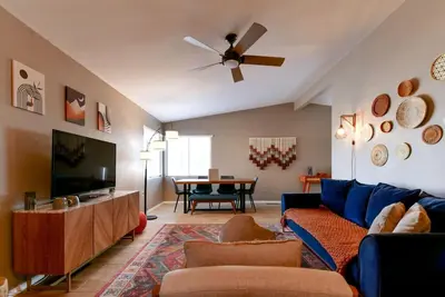 Image de Southwest Charm & Comfort - Centrally located