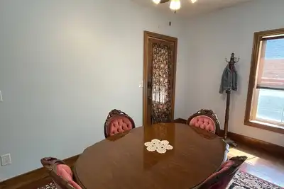 Image de Historic home in Shepherd spacious upstairs apartment.