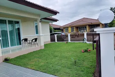 Image de Happy Space, cozy villa 2br 2ba Free Wifi & Parking