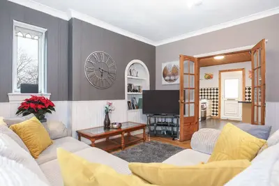 Image de Beautiful 4 Bedroom Cottage - Free Parking