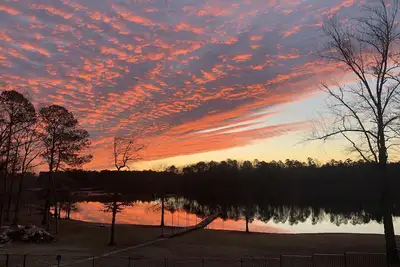 Image de Popular W/Private Pier/Dock - Great Peaceful Location & New Pickleball Court!