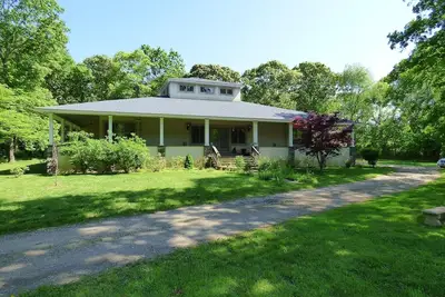 Image de Pets Welcome4 Acre Frank Lloyd Wright Style Mcm Home Nestled In Wild Life Refuge