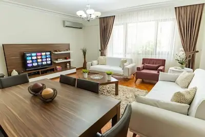 Image de All air conditioned & Heated 3 bedrooms Flat in the City.