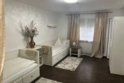 Image de Apartment with 55 square meters, near the city center - with terrace