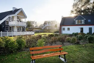 Image de Ferienhaus „Fünen“ 111² für 6+2 Pers. im Schlosspark Bad Saarow, Sauna, Whirlpool und Kamin
