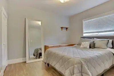 Image de Tacoma-Cheaper than a hotel-sleeps up to 6!