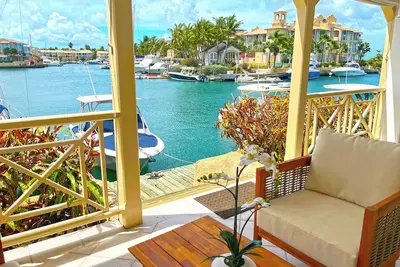 Image de Lagoon front condo in Port St. Charles