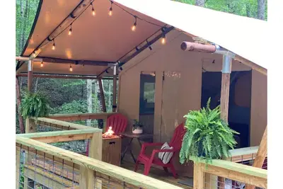 Image de Bearadise “Glamping Paradise”