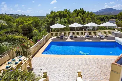 Image de Magnifique maison de vacances privée avec piscine privée, climatisation, Wifi, Tv, patio, parking