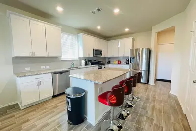 Image de Brand New House in Manor