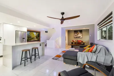 Image de Two bedroom townhouse just a short stroll to the River and beach