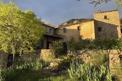 Image de Une bergerie typique entre Ventoux et Luberon