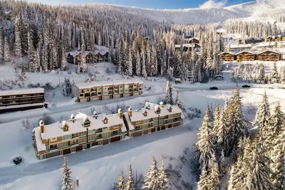 Image de Schweitzer Creekside Condo | Next to Village