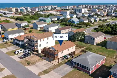Image de Tanfastic: 5-Min Walk to Beach | Hot Tub | Dogs Ok