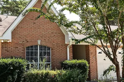 Image de Momma's House! Great location in quiet neighborhood.