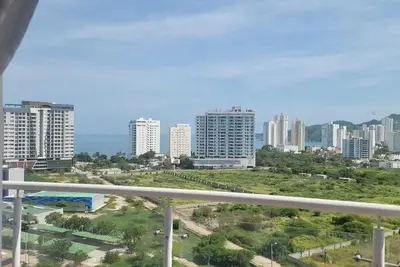 Image de Amazing ocean and mountains view