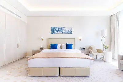 Image de Luxury Studio at high rise Palm Tower - 5 min from the beach