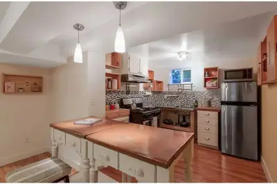 Image de Ladd’s Addition Hideaway Suite