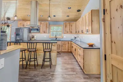 Image de Winter Escape: Ride-In\/Ride-Out to Prospector Trails, 10 Acres Near Giants Ridge