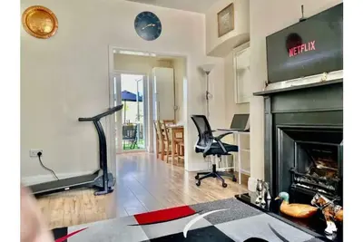 Modern, spacious and comfortable 3 bedroom home.