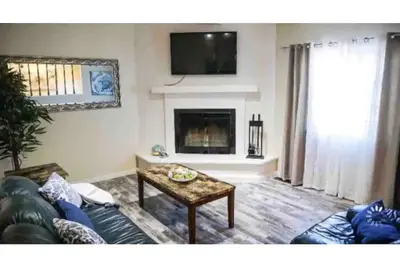 Image de Modern 3 Bedroom in Monterey County