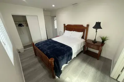 Image de Avocado Tree Guesthouse. Modern. Clean 2 bed/2bath