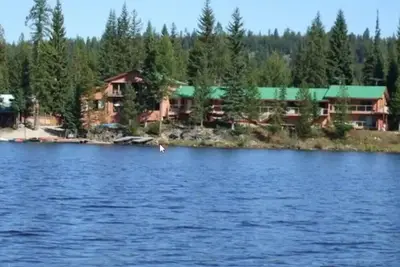 Image de Lakefront Suite w/ Private Hot Tub | Fireplace