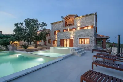 Image de Authentic Stone Villa