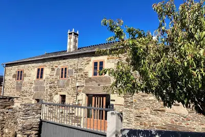 Image de Casa da Forxa is a renovated former forge/ smithy in lovely hamlet setting.