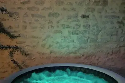 Image de Pujaut, Gard, provence, Avignon, Gîte cœur de village \"sous le clocher