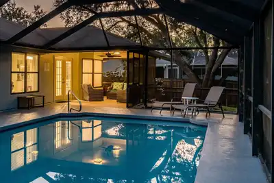 Image de Pet Friendly! Huge Heated Pool Quiet Neighborhood Close to Beach Gr8 4 Families!